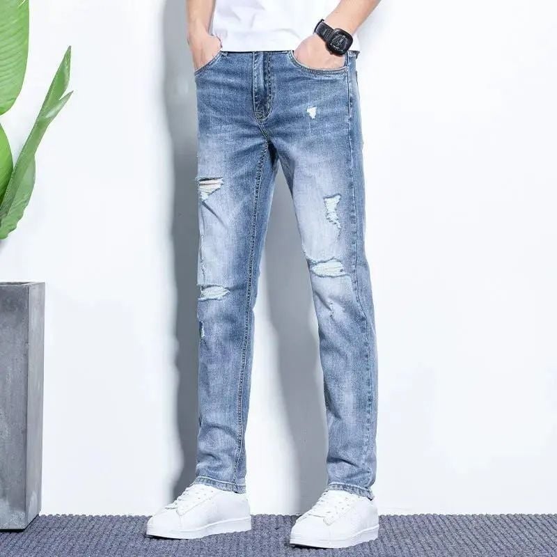Blugi albastru deschis pentru bărbați, denim cu elastan, detalii rupte, ușori pentru vară, croială drept-slim