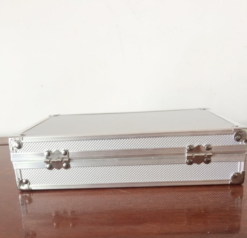 Cutie portabilă pentru modele/expunere din aliaj de aluminiu, cu încuietoare și mâner, pentru uz medical