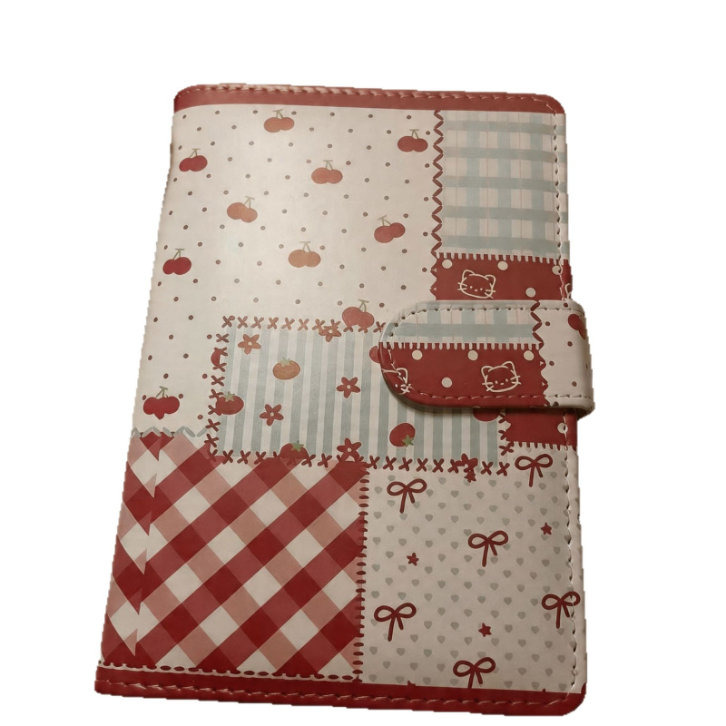 A6-os notesz leválasztható lapokkal, patchwork négyzetekkel és meggy motívummal – aranyos, hordozható napló