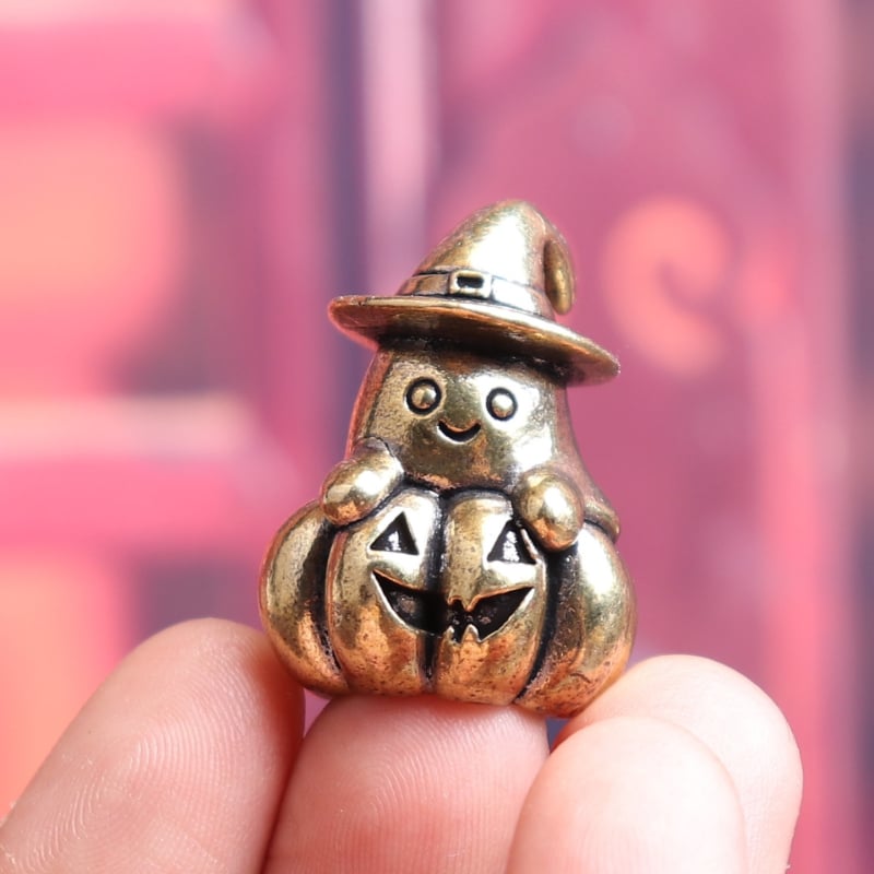 Fantomă de dovleac din alamă pentru Halloween — decor retro, obiect decorativ pentru birou