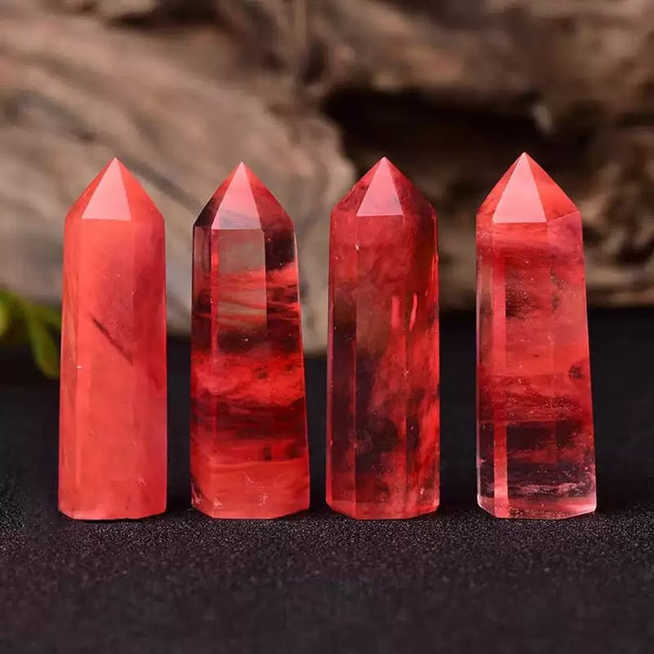 Coloană de cristal roșie cu vârf unic