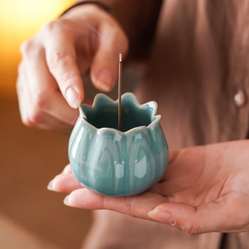 Suport minimalist vertical pentru bețișe de tămâie, pentru uz casnic, arzător ceramic în formă de petală, cu design metalic cu nouă găuri