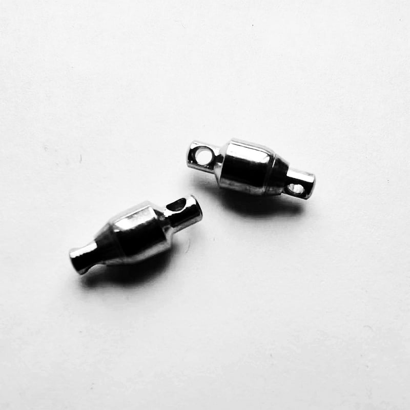Conector cu rulment în formă de 8 pentru echipamente de pescuit