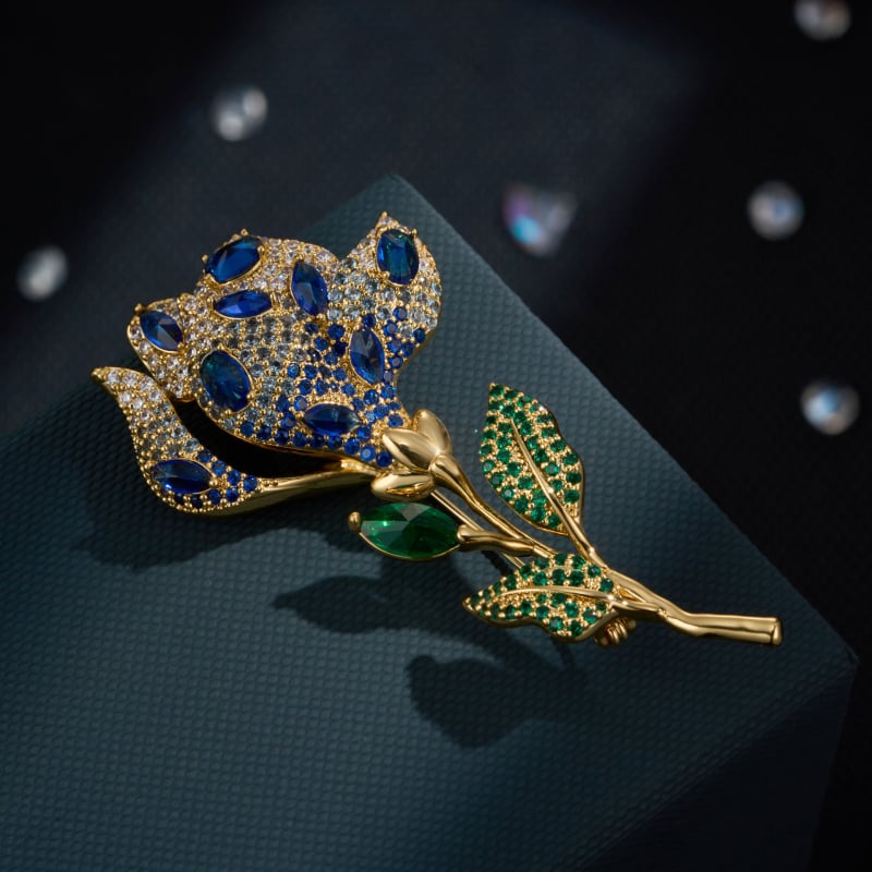 Broșă în formă de lalea, din aliaj de cupru, placare cu aur adevărat, zirconiu micro-incrustat, accesoriu elegant pentru haine feminine