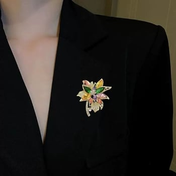 Broșă florală multicoloră, design delicat, unisex