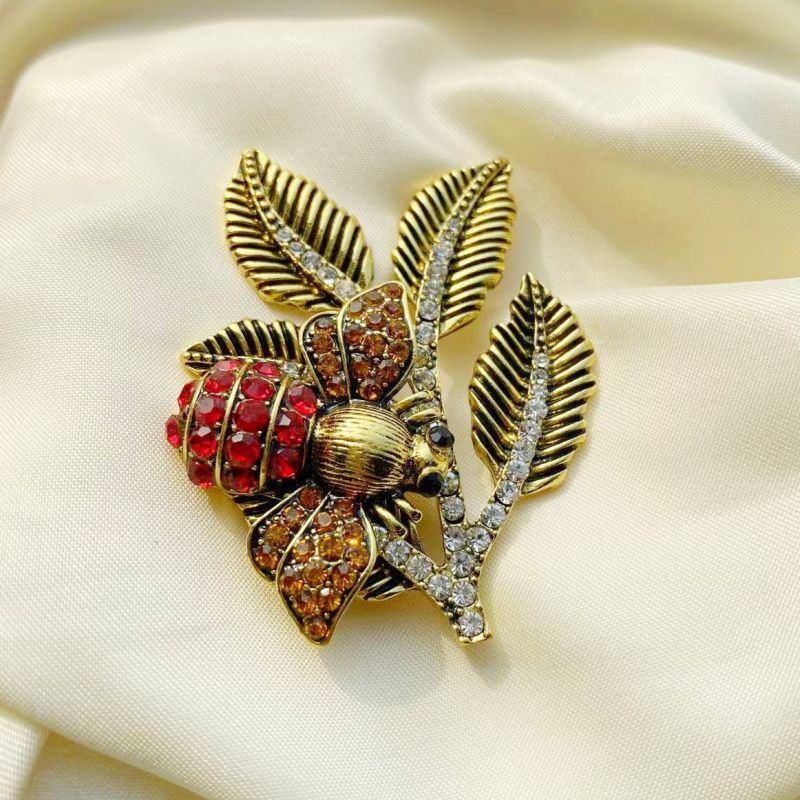 Brosă retro cu albina și frunze, ornament cu zirconiu, accesoriu feminin