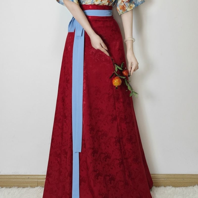 Rochie Hanfu în stil Tang cu broderie florală, siluetă subțire, croială de vară