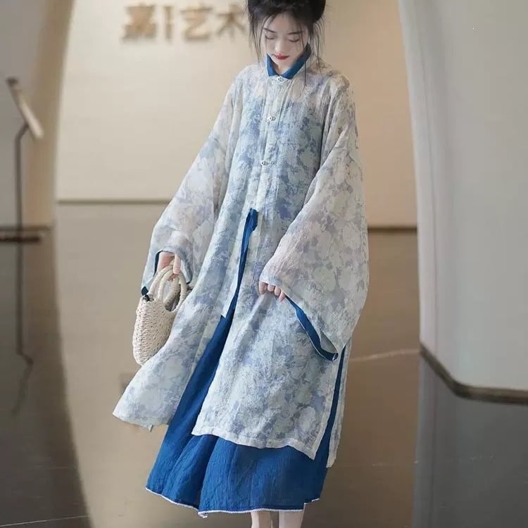 Hanfu nou îmbunătățit cu elemente Han, rochie lungă cu guler înalt în stil Ming, fustă cu bretele, set de trei piese pentru purtare zilnică
