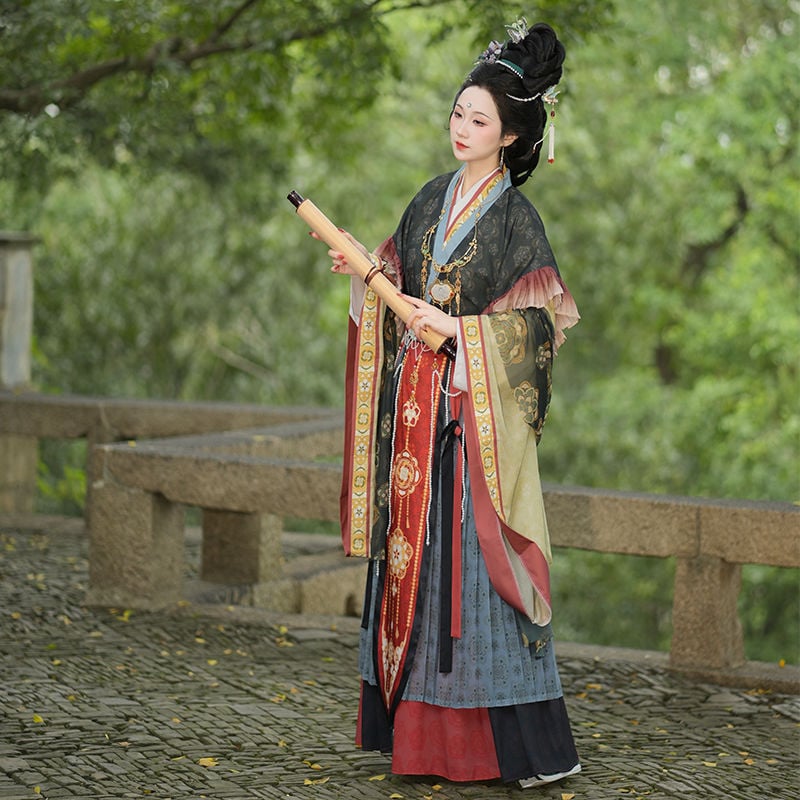 Rochie Hanfu cu motiv Figură Nemuritoare, revigorare a stilului național, îmbrăcăminte tradițională