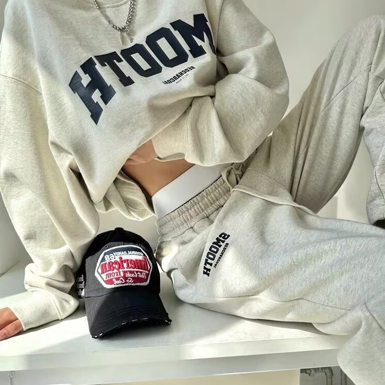 Set de trening casual de toamnă-iarnă cu stil retro american hip-hop pentru femei, hanorac lejer și pantaloni de trening, set din două piese pentru alergare.
