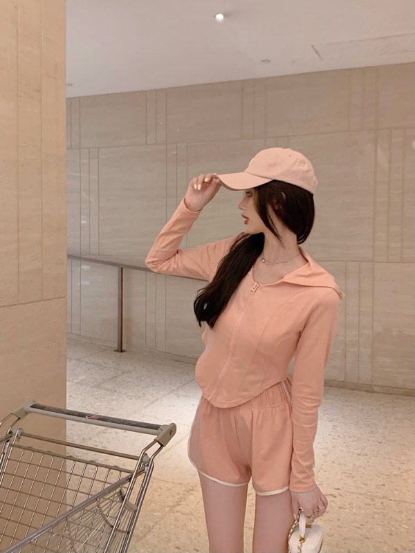Set femei cu protecție UV: cardigan cu glugă și tricou, pentru primăvară, ușor, două piese, ținută casual.