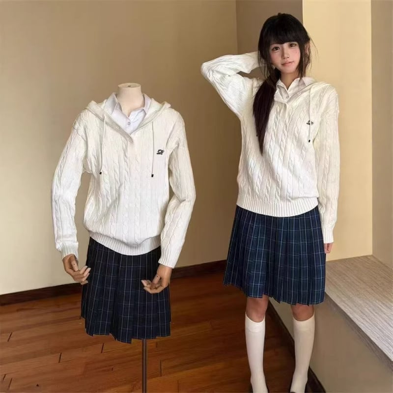 Pulover alb cu glugă, model torsadat cablu, în stil colegial, pentru femei, primăvara 2025