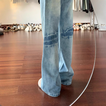 Jeans damă alb spălat, micro-flare, talie înaltă, croială slim, primăvara 2025, pantaloni în formă de potcoavă