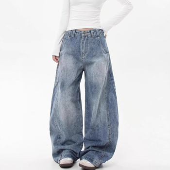 Denim în stil american vintage, textură slub, pantaloni dama cu siluetă sabie, croială lejeră, drept până la larg, pentru primăvară și toamnă