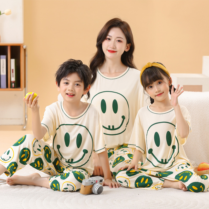 2025 vară – set pijama familie cu desen animat: tricou cu mânecă scurtă și pantaloni lungi, două piese pentru casă