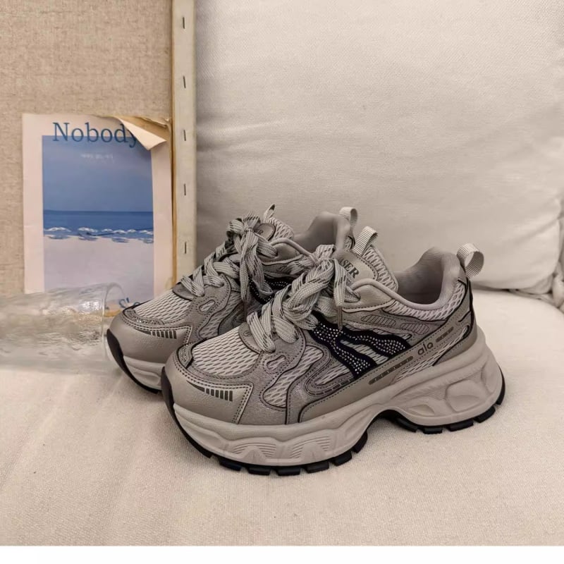 Pantofi de damă cu talpă groasă, stil dad sneakers, primăvara 2026, crește înălțimea pentru siluete mici, pantofi sport casual la modă