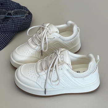 Adidași femei în stil Hong Kong, design de nișă, pantofi sport casual albi, primăvară–toamnă 2025