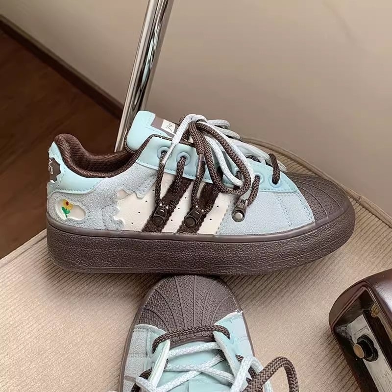 Pantofi sport pentru femei, cu vârf shell-toe și talpă groasă, stil ins, model nou 2026, primăvară și toamnă, pantofi sport albi casual