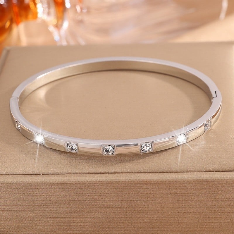 Brățară din oțel titan pentru femei, cu diamante pătrate, culoare stabilă, accesoriu la modă