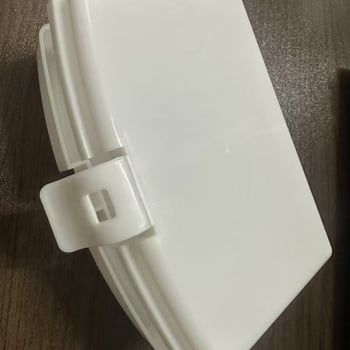 Cutie albă din plastic pentru materiale didactice de matematică pentru copii, cu panoul perforat sau fără.