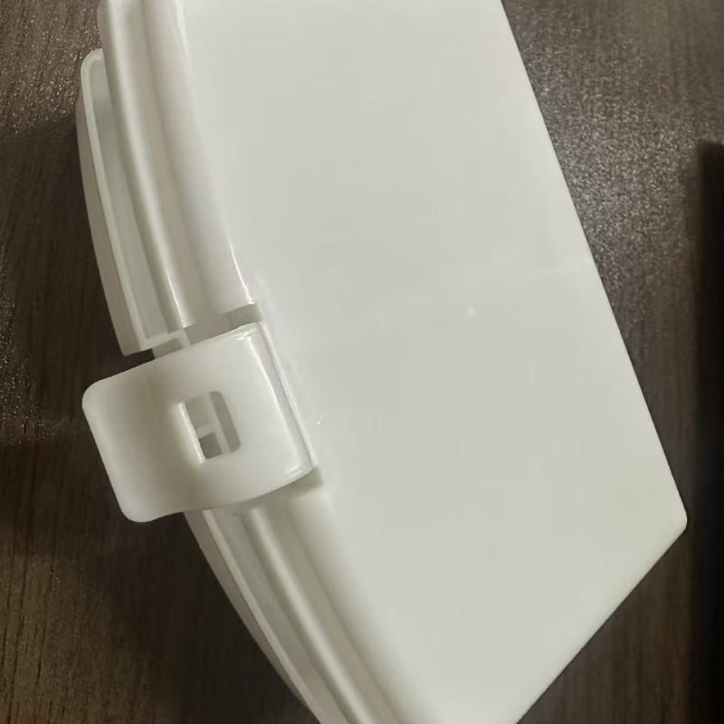 Cutie albă din plastic pentru materiale didactice de matematică pentru copii, cu panoul perforat sau fără.