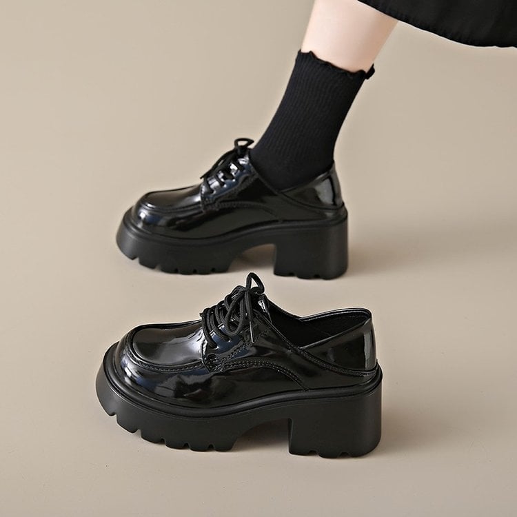 Mocasini dama cu talpă groasă și platformă, șireturi, înălțime 3–5 cm, piele lucioasă, stil JK britanic școlar