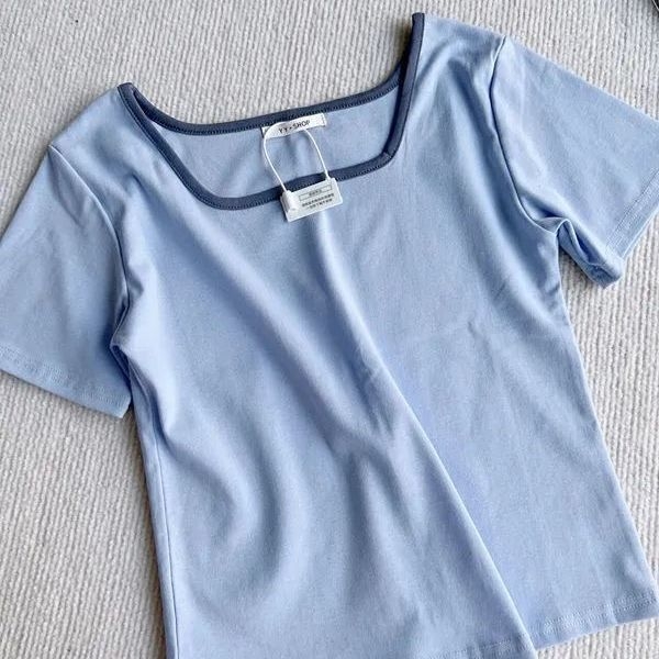 Tricou crop cu decolteu pătrat, mâneci scurte, vară, croială slim, stil versatil