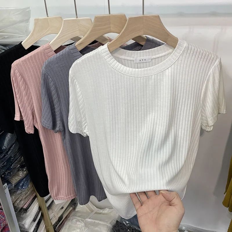 Tricou damă cu mâneci scurte, textură ribată, stil european, croială slim, culoare solidă, vară 2026