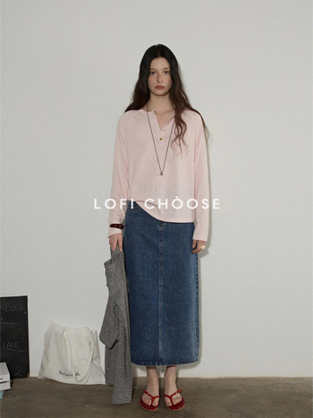 Lofi Chiose Tricou damă cu mânecă lungă, guler Henley, nasturi colorați și textură a materialului – design de primăvară