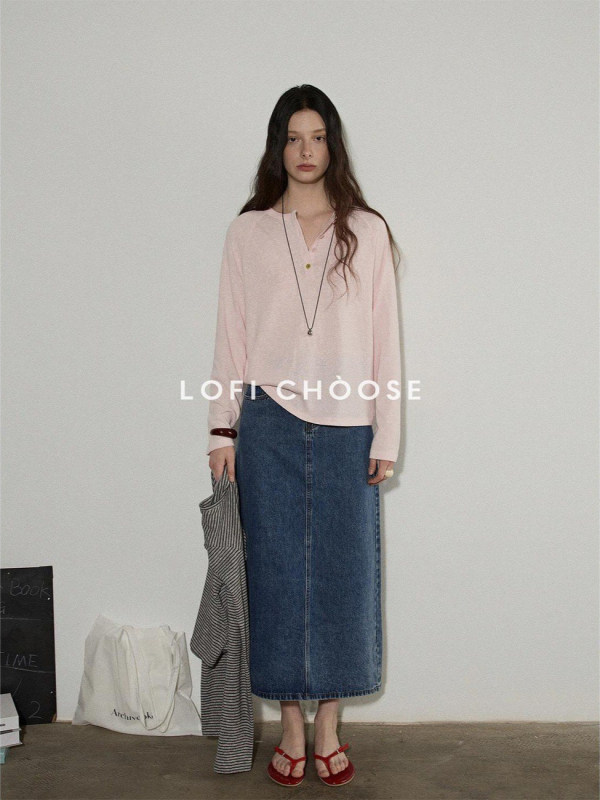 Lofi Chiose Tricou damă cu mânecă lungă, guler Henley, nasturi colorați și textură a materialului – design de primăvară