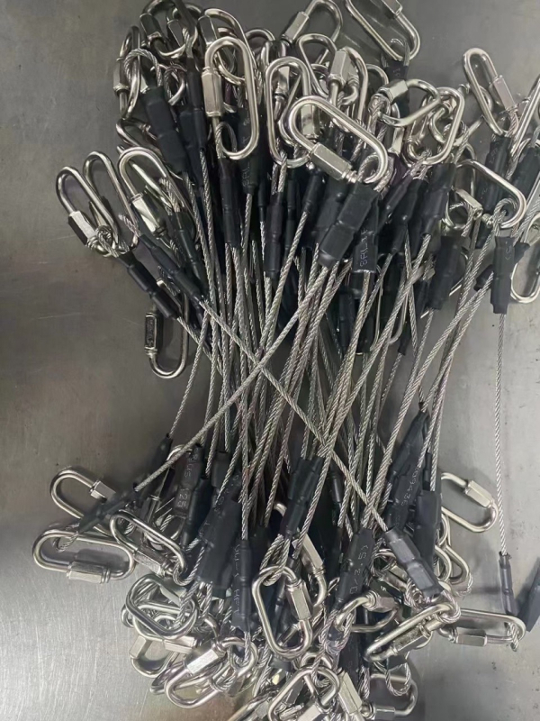 Tros din oțel inoxidabil pentru suspensiile de lampă și accesorii