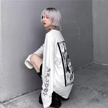 Tricou alb cu mânecă lungi, stil coreean Harajuku, imprimeu gotic, croială lejeră