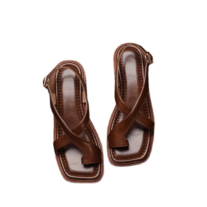 Sandale maro franțuzești retro, între degete, pentru femei, vară 2026, toc mic, stil roman