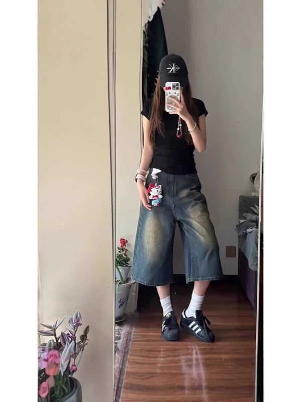 Short din denim cu talie înaltă, croială largă, lungime 3/4, vară