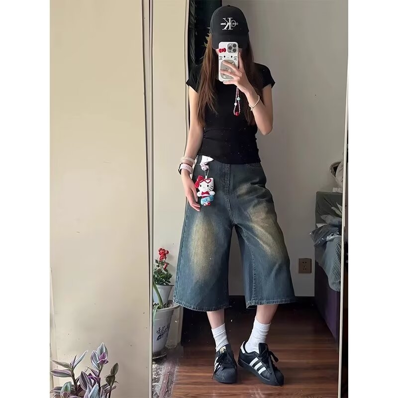 Short din denim cu talie înaltă, croială largă, lungime 3/4, vară
