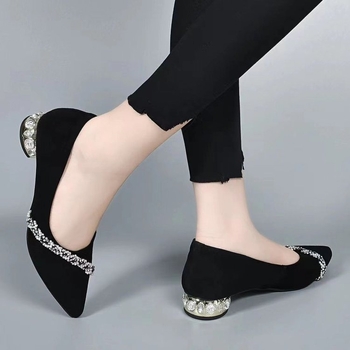 Pantofi damă cu vârf ascuțit, toc mic, decorați cu cristale, velur negru
