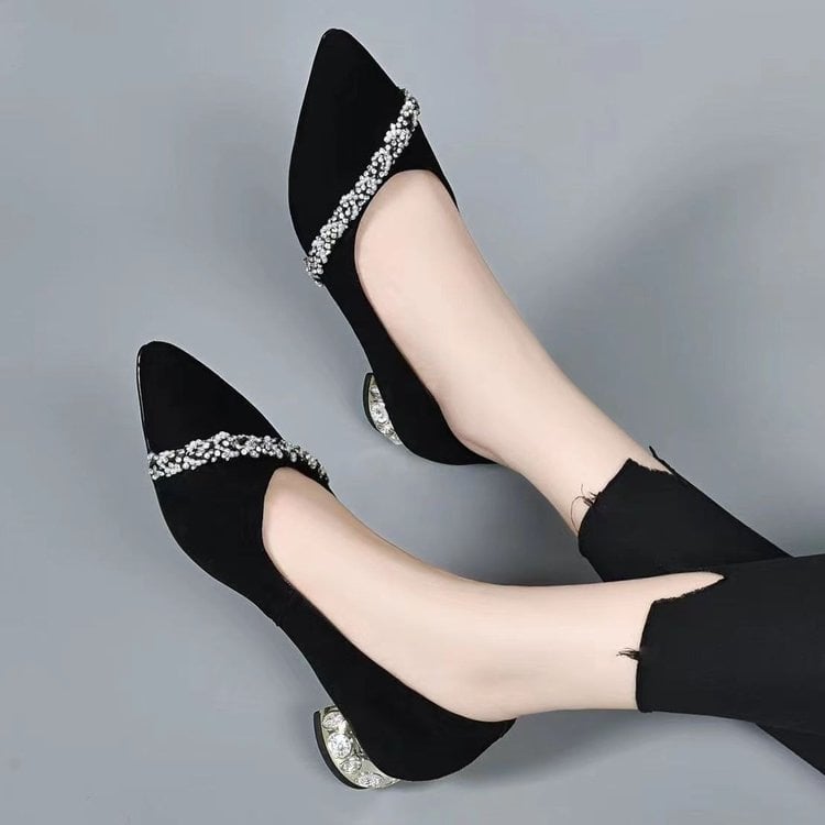 Pantofi damă cu vârf ascuțit, toc mic, decorați cu cristale, velur negru