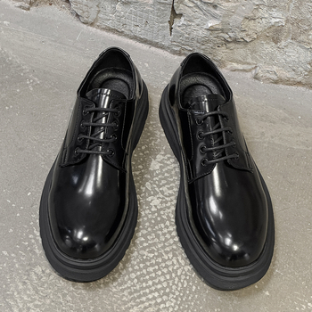 Pantofi eleganți din piele pentru bărbați, șiret, talpă groasă pentru creșterea înălțimii, detalii gravate, model 7798-K