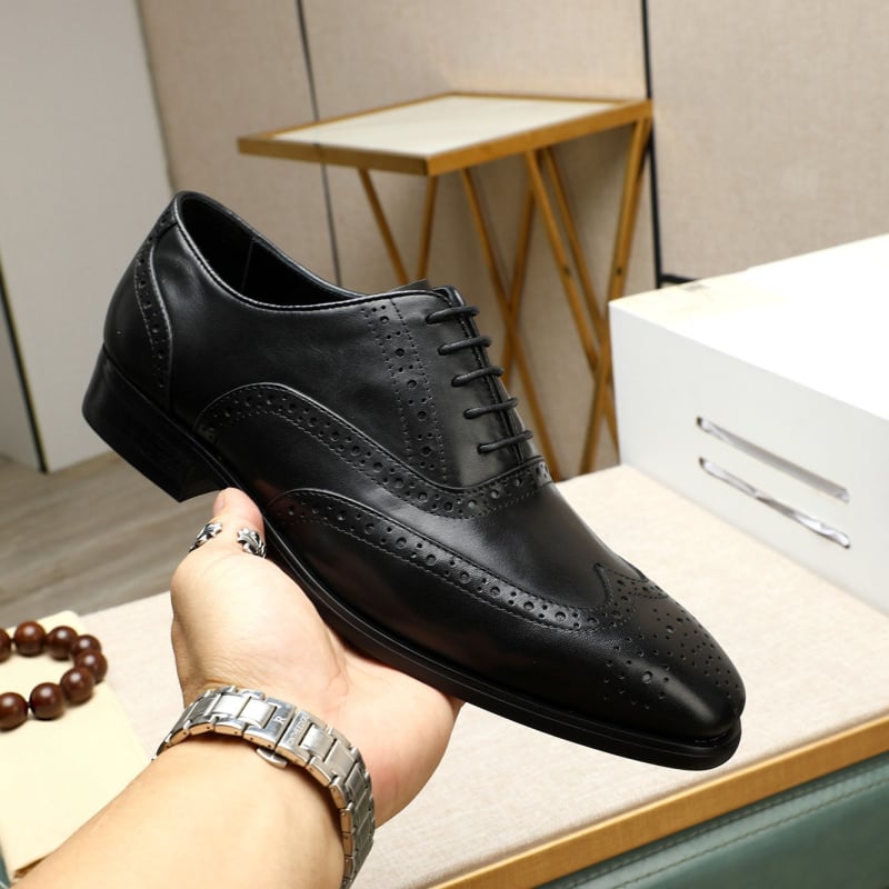 Pantofi pentru bărbați din piele, brogue, cu decor gravat manual, șireturi, vârf rotund, stil formal european