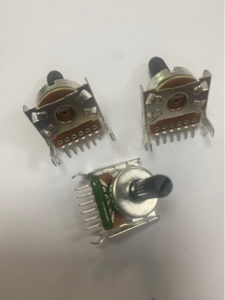 Placă de control pentru amplificator audio și amplificator auto, cu potențiometre duale 1616