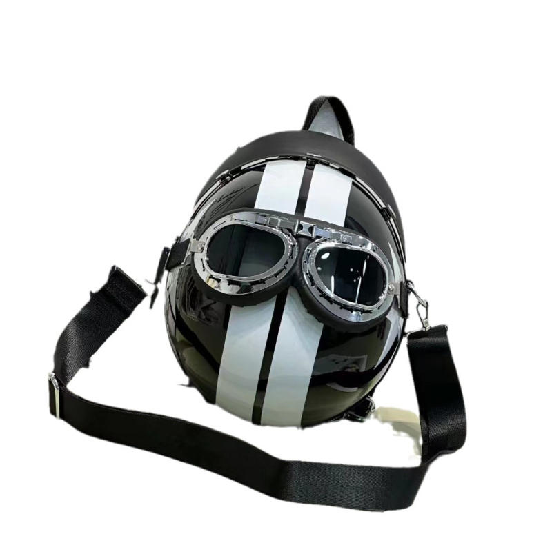 Ženska torba s trostrukim načinom nošenja: preko ramena, crossbody ili ruksak, jednobojna