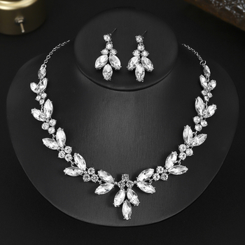 Set bijuterii cu zirconiu: colier și cercei cu ciucuri, lanț elegant pentru claviculă