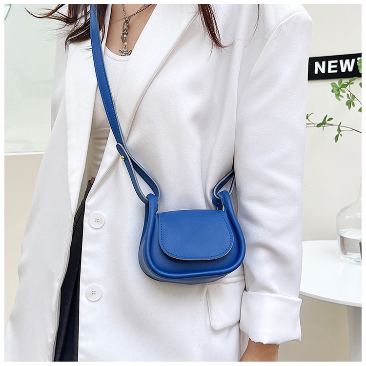 Geantă de damă mini crossbody în stil șa – material PU