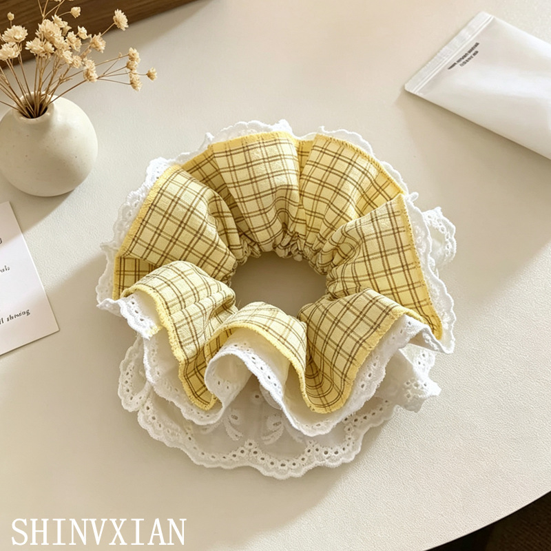 Elastic pentru păr în stil coreean, țesătură galbenă cu carouri și dantelă, accesoriu elegant pentru coc sau coadă joasă
