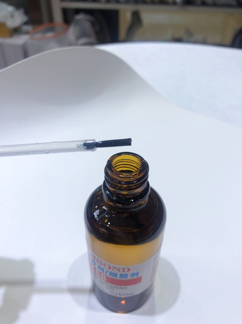 Lichid de curățare incolor, fără miros pentru finisajul suprafeței perlate, sticluță de 50 ml
