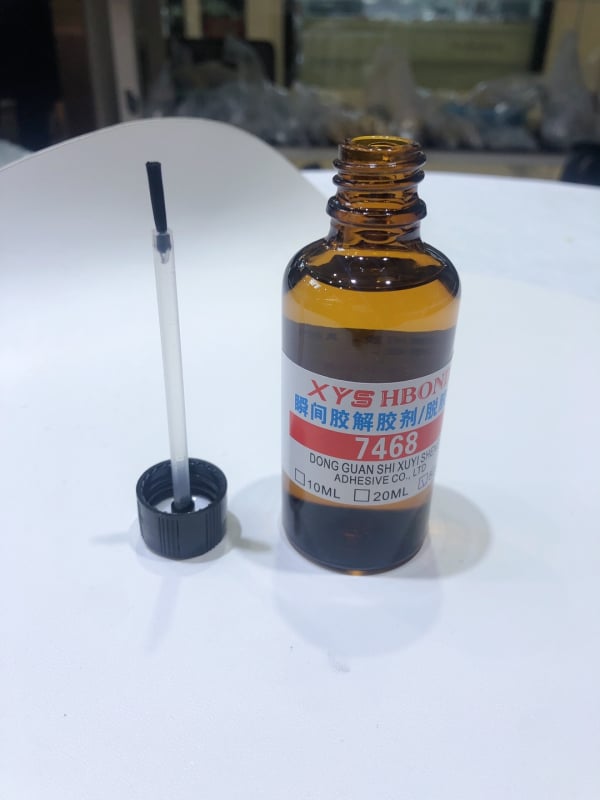 Lichid de curățare incolor, fără miros pentru finisajul suprafeței perlate, sticluță de 50 ml