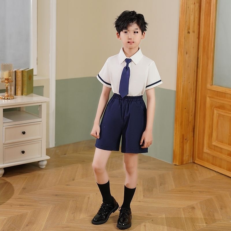 Set de uniformă de vară pentru grădiniță și școala primară — tricou cu mânecă scurtă și pantaloni, stil sport, din bumbac