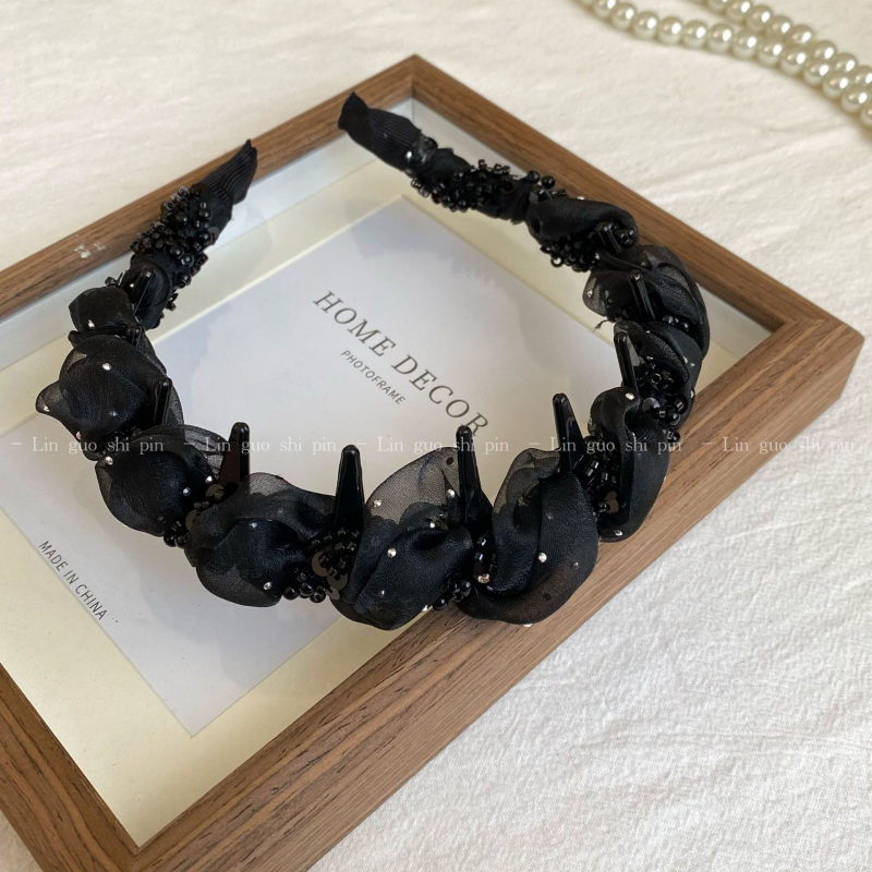 Bandă de păr cu mărgele, model ondulat și accente de diamant, accesoriu simplu și elegant pentru femei