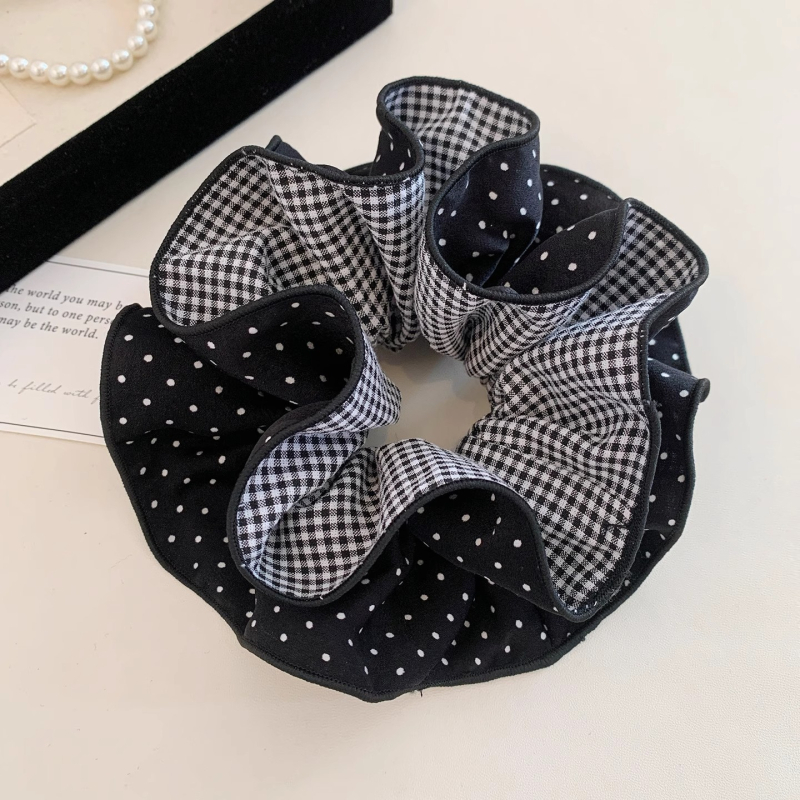 Scrunchie cu buline în stil franțuzesc, elegant și simplu, pentru coada joasă, model 2025