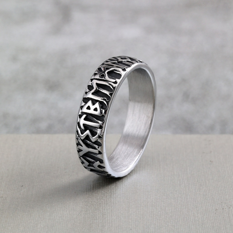 Inel Viking Rune din oțel titan – design retro, unisex